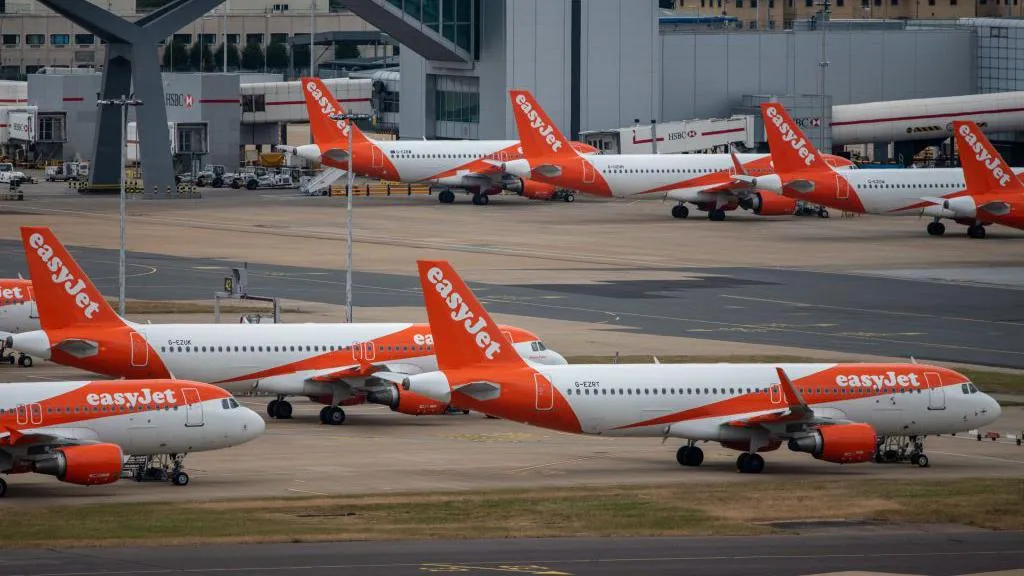 Heathrow and Gatwick Discover Mother Nature Doesnkt Accept Flight Plans