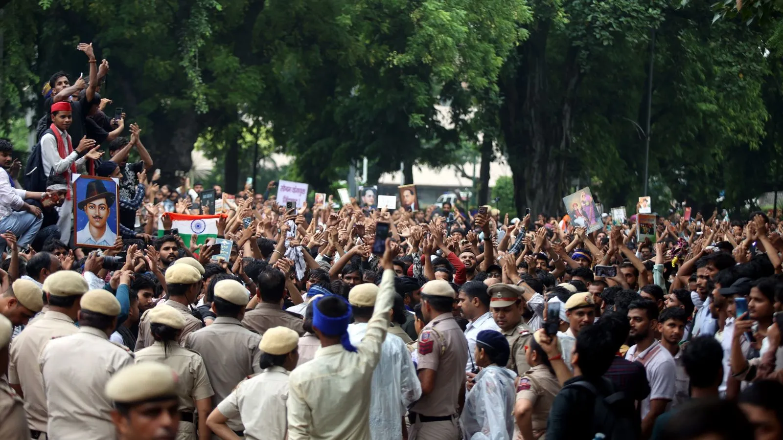 NEET Debate Ready, Says Centre; Congress Replies: “Paper Abhi Baaki Hai!”