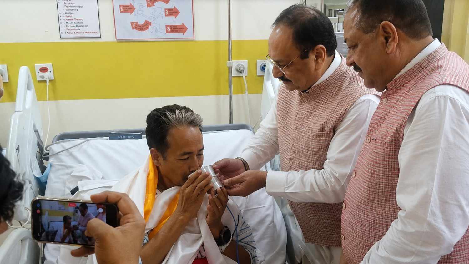 “Sonam Wangchuk Ends Fast After Government Assurances—Apparently, Even Hunger Strikes Need a ‘Terms and Conditions Apply’ Moment”