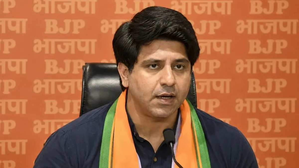 One Bio Change, Many Questions: Shehzad Poonawalla Sparks BJP Exit Buzz