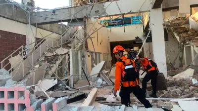 Indonesia Shaken by 7.7 Magnitude Quake ,Mother Nature Sends Another Brutal Reminder
