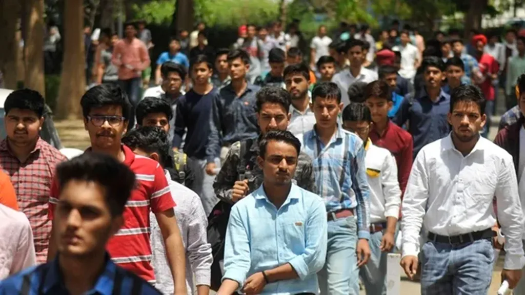 Graduation Done, Job Search Continue, NITI Aayog Finds Just 8.25% in Matching Jobs
