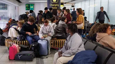 Just One Millisecond, Massive disturbance, Software Glitch Disrupt Flight