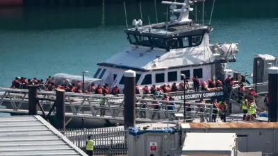 781 Migrants Arrive by Small Boats, UK Sets Yet Another 2026 Record