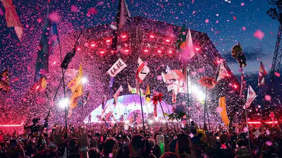 Glastonbury Ticket Sold Out in 42 Minute, Wallets Survived, Dreams Didn’t  