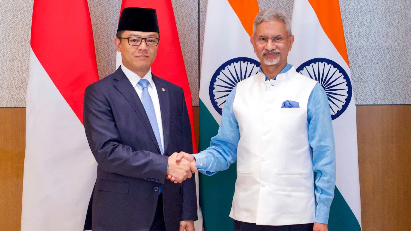 More Than Handshakes: India & Indonesia Add Defence to the Friendship Checklist