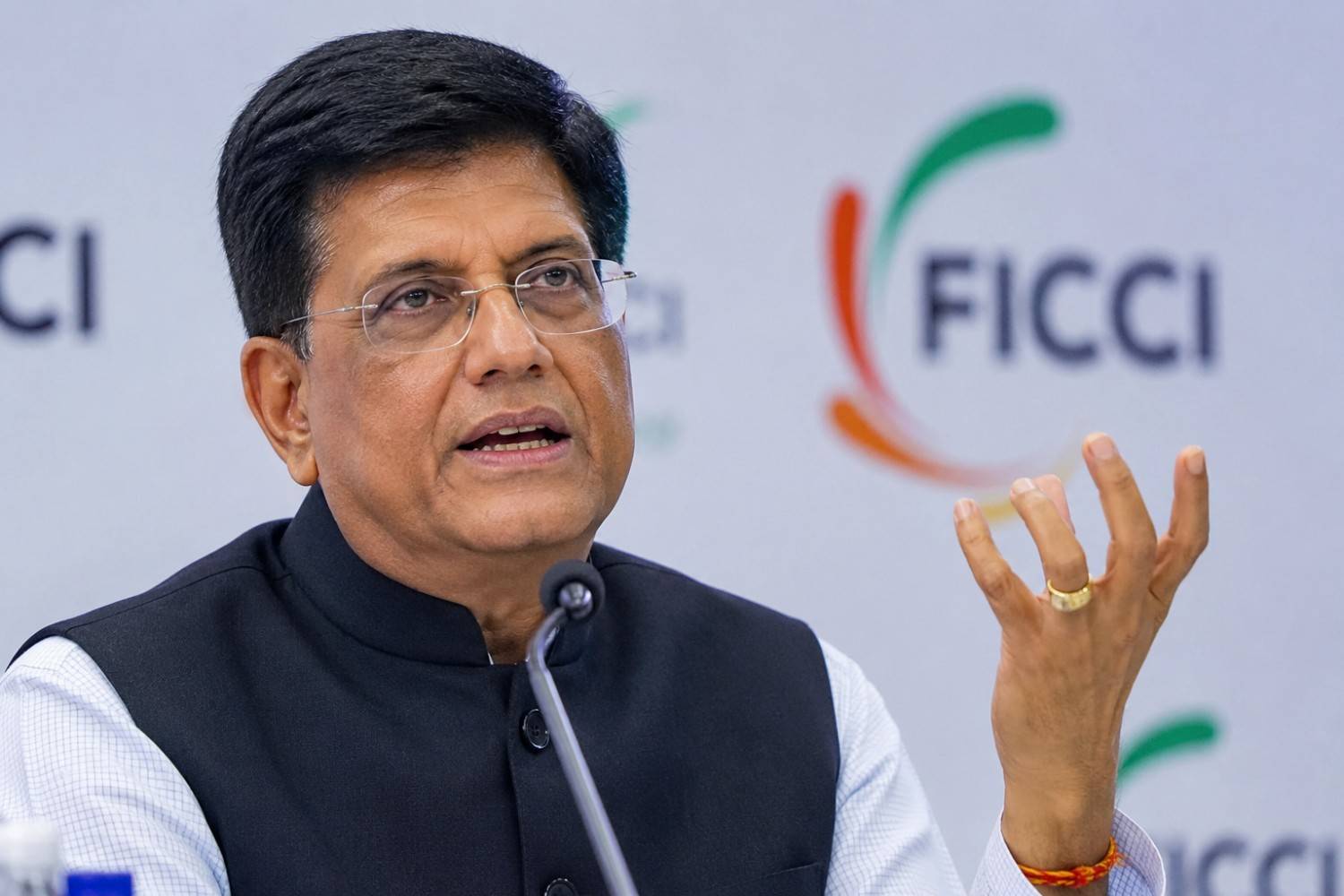 Government's Investment Advice: Think Decades, Not Deadlines