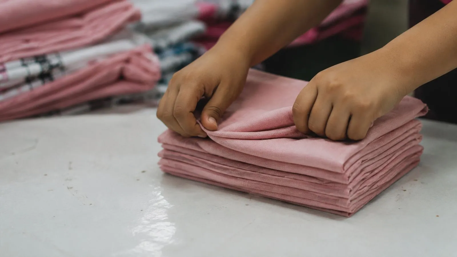 37 child Labour Exposed from surat textile unit, Factory Owners Suddenly 'Unavailable' 